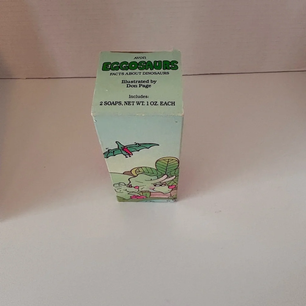 Vintage Avon Eggosaurs Dinosaur Soap Set NIB